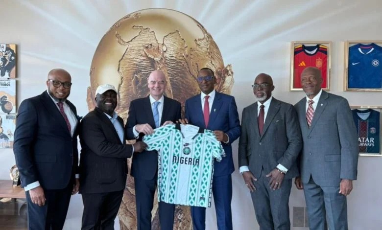 Nigerian Sports Chiefs Meet FIFA President Amid Suspension Threat