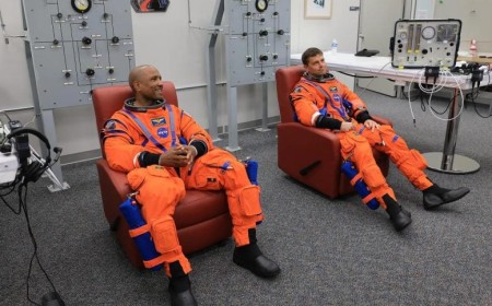 New NASA mission for men who flew around the moon