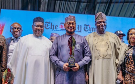 Gov. Lawal receives Outstanding Governor Award at Daily Times Centennial Anniversary